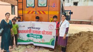  मोबाइल मेडिकल यूनिट द्वारा नगर निगम रायपुर क्षेत्र में निःशुल्क स्वास्थ्य जाँच शिविर लगाया गया