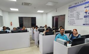  *कर्मचारियों को मिल रहा डिजिटल दक्षता का प्रशिक्षण