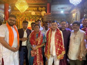   उद्योग मंत्री ने सर्वमंगला मंदिर में की पूजा अर्चना,  प्रदेशवासियों के खुशहाली और समृद्धि की कामना की