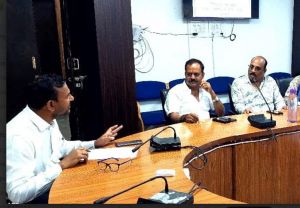 विशेष गहन पुनरीक्षण : बूथ लेवल एजेंट की नियुक्ति हेतु राजनीतिक दलों के प्रतिनिधियों की बैठक सम्पन्न विशेष गहन पुनरीक्षण : बूथ लेवल एजेंट की नियुक्ति हेतु राजनीतिक दलों के प्रतिनिधियों की बैठक सम्पन्न