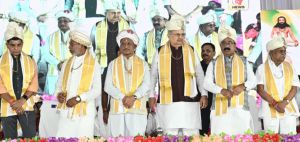 गुरु घासीदास बाबा के आदर्शों पर चलकर बनाएंगे विकसित छत्तीसगढ़ : मुख्यमंत्री गुरु घासीदास बाबा के आदर्शों पर चलकर बनाएंगे विकसित छत्तीसगढ़ : मुख्यमंत्री