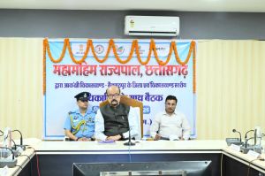 राज्यपाल ने बैकुण्ठपुर आकांक्षी ब्लॉक में विकास योजनाओं की समीक्षा की राज्यपाल ने बैकुण्ठपुर आकांक्षी ब्लॉक में विकास योजनाओं की समीक्षा की