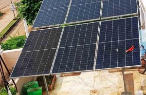 भारती सिंह बनीं ‘ऊर्जा उत्पादक’: सोलर रूफटॉप से घर बना मिनी पावरहाउस भारती सिंह बनीं ‘ऊर्जा उत्पादक’: सोलर रूफटॉप से घर बना मिनी पावरहाउस