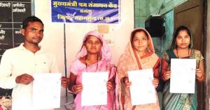 पंजीकृत मज़दूरों को शिक्षा, स्वास्थ्य, औजार सहायता सहित अनेक योजनाओं का लाभ पंजीकृत मज़दूरों को शिक्षा, स्वास्थ्य, औजार सहायता सहित अनेक योजनाओं का लाभ