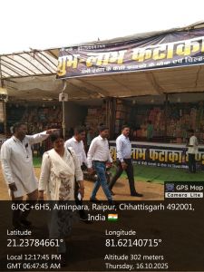 हिन्द स्पोर्टिंग मैदान में लगाये गये 65 अस्थायी पटाख़ा बाजार दुकानों की व्यवस्था का प्रत्यक्ष निरीक्षण किया हिन्द स्पोर्टिंग मैदान में लगाये गये 65 अस्थायी पटाख़ा बाजार दुकानों की व्यवस्था का प्रत्यक्ष निरीक्षण किया