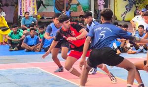 राज्य स्तरीय शालेय क्रीड़ा प्रतियोगिता में खिलाड़ी दिखा रहे अपना दमखम राज्य स्तरीय शालेय क्रीड़ा प्रतियोगिता में खिलाड़ी दिखा रहे अपना दमखम