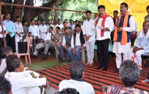  उप मुख्यमंत्री  विजय शर्मा सुकमा जिले के सुदूर वनांचल ग्राम दुलेड कैम्प का किया निरीक्षण