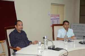 आवारा पशुओं से होने वाली दुर्घटनाओं पर रोक लगाने के लिए कलेक्टर डॉ. गौरव सिंह ने नियम और प्रक्रिया जारी की आवारा पशुओं से होने वाली दुर्घटनाओं पर रोक लगाने के लिए कलेक्टर डॉ. गौरव सिंह ने नियम और प्रक्रिया जारी की