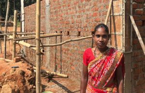 प्रधानमंत्री आवास योजना से पक्के घर का सपना हुआ साकार- महंती बेक प्रधानमंत्री आवास योजना से पक्के घर का सपना हुआ साकार- महंती बेक