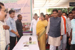   'किसान हैं विकसित भारत की रीढ़, तिलहन उत्पादन से बढ़ेगी आत्मनिर्भरता' — मंत्री टंक राम वर्मा