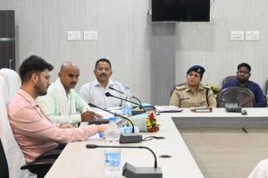 गौवंशीय पशुओं के अंतिम संस्कार हेतु करें स्थल चिह्नांकित- कलेक्टर गौवंशीय पशुओं के अंतिम संस्कार हेतु करें स्थल चिह्नांकित- कलेक्टर