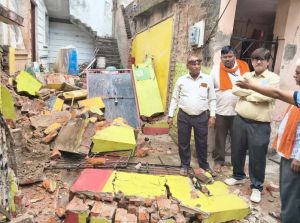 अतिक्रमण पर नगर निगम की बड़ी कार्रवाई अतिक्रमण पर नगर निगम की बड़ी कार्रवाई