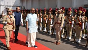 उप राष्ट्रपति को दिया गया गार्ड ऑफ ऑनर