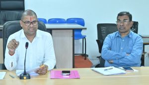  पेंशन का सत्यापन कार्य शीध्र पूर्ण कराये-आयुक्त