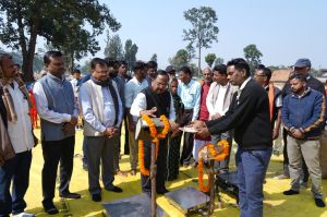 कृषि मंत्री श्री नेताम ने बलरामपुर के डौरा-कोचली खरीदी केंद्र में धान खरीदी का किया शुभारंभ कृषि मंत्री श्री नेताम ने बलरामपुर के डौरा-कोचली खरीदी केंद्र में धान खरीदी का किया शुभारंभ