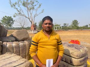  किसान रामायण लाल ने धान खरीदी केन्द्र सेमरताल में बेचा 250 क्विंटल धान