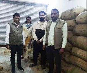 राजनांदगांव : अब तक कुल 101 प्रकरणों में 36660 बोरा अवैध धान एवं 7 वाहन जप्त राजनांदगांव : अब तक कुल 101 प्रकरणों में 36660 बोरा अवैध धान एवं 7 वाहन जप्त