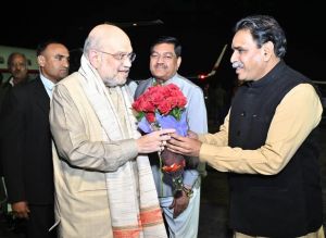 विधायक राजेश मूणत ने केंद्रीय गृह मंत्री अमित शाह का आत्मीय स्वागत किया