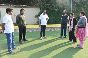 आयुक्त द्वारा विभिन्न विकास कार्यों का निरीक्षण एवं मूलभूत सुविधाओं को सुदृढ़ करने के निर्देश