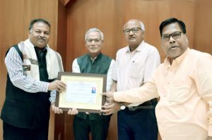  पॉवर कंपनी में कार्यपालक निदेशक श्री संदीप वर्मा सहित छह कर्मियों को विदाई