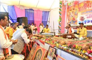   उपमुख्यमंत्री विजय शर्मा ग्राम मोटियारी में नवधा रामायण में हुए शामिल