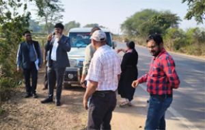  संचालक कृषि ने किसानों से की चर्चा, फसलों की स्थिति का लिया जायज़ा