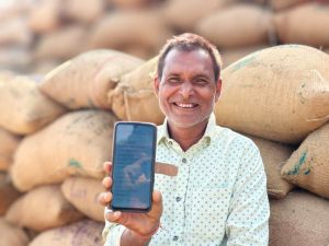  समर्थन मूल्य पर किसान सुरेश ने बेचा धान, त्वरित भुगतान होने पर खिला चेहरा