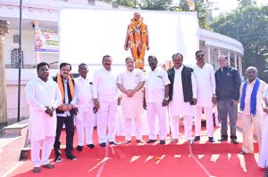 भारत रत्न डॉ भीम राव अम्बेडकर की पुण्यतिथि पर विधायक सुनील सोनी सहित सामाजिक कार्यकर्त्ताओं ने किया सादर नमन 