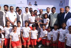  हॉकी में देश की बेटियां अंतर्राष्ट्रीय स्तर पर कर रही देश का नाम रोशन -अरूण साव