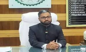 कलेक्टर ने किया ईव्हीएम एवं व्हीव्हीपीएटी वेयर हाउस का आंतरिक निरीक्षण