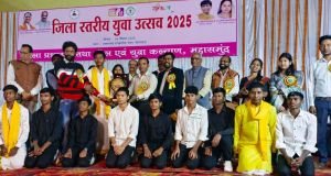  लोक नृत्य एवं एकांकी में प्रथम स्थान एकलव्य आवासीय विद्यालय भोरिंग, एकांकी ने प्राप्त किया