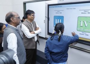  तनाव मुक्त होकर स्वस्थ मन से पढ़ाई करें - वित्तमंत्री ओ.पी.चौधरी