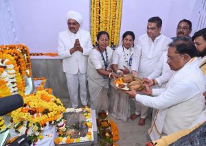  छत्तीसगढ़ सरकार बाबा गुरु घासीदास के बताए मार्ग पर चलकर सभी समाज के हित में कर रही है कार्य &ndash; मुख्यमंत्री  