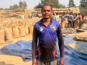  धान का बेहतर मूल्य मिलने से बदली किसान खुश