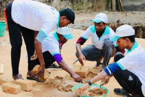 जहाँ बंदूकें खामोश हुईं, वहाँ भविष्य की नींव रखी जा रही है जहाँ बंदूकें खामोश हुईं, वहाँ भविष्य की नींव रखी जा रही है