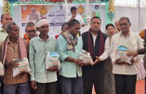  &ldquo;प्रशासन गांव की ओर&rdquo; शिविर के माध्यम से जिला प्रशासन पहुँचा मानपुर