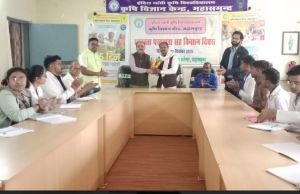 स्वच्छता पखवाड़ा सह किसान दिवस पर कृषक संगोष्ठी एवं कृषक वैज्ञानिक परिचर्चा का आयोजन