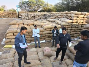  एसडीएम ने रिकोकला और थारगांव में धान उपार्जन केंद्रों  का लिया जायजा