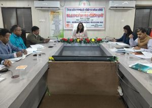  शिक्षा ऋण प्रकरणों में प्रगति लाने कलेक्टर ने बैंकों को दिए आवश्यक दिशा-निर्देश