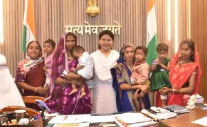  कुपोषण मुक्ति की दिशा में सफल रहा मिशन गोद अभियान