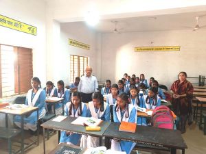  जिला शिक्षा अधिकारी का आकस्मिक निरीक्षण