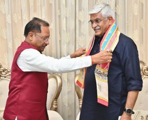  केंद्रीय मंत्री  गजेन्द्र सिंह शेखावत ने मुख्यमंत्री विष्णुदेव साय से की सौजन्य भेंट