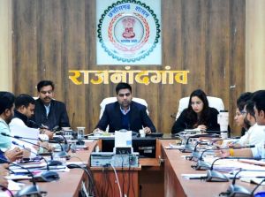  कलेक्टर ने गणतंत्र दिवस मुख्य समारोह के सफल आयोजन के लिए अधिकारियों की ली बैठक