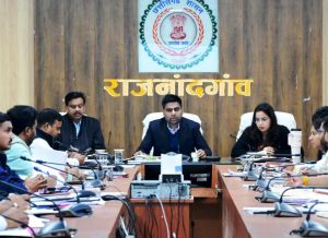  जीवन को सुरक्षित रखने के लिए वाहन चलाते समय रखें आवश्यक सावधानी : कलेक्टर