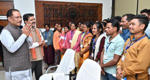  बस्तर अंचल का सर्वांगीण विकास सुनिश्चित करने के लिए सरकार प्रतिबद्ध : मुख्यमंत्री  