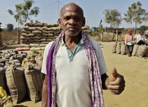  शासन की सरकार में मिल रहा किसानों को हक और सम्मान, सुव्यवस्थित केंद्रों में धान बेचकर खिले किसानों के चेहरे