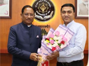  मुख्यमंत्री साय ने गोवा के मुख्यमंत्री डॉ. प्रमोद सावंत से की सौजन्य भेंट