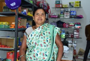  लखपति दीदी राशोबाई ने मेहनत और समूह सहयोग से कायम की आत्मनिर्भरता की मिसाल