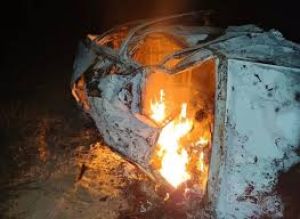 कोरबा- पुल से नीचे गिरने के बाद कार में आग लगी, दो की मौत