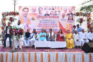 पूर्व केबिनेट मंत्री मूणत एवं महापौर मीनल निगम ने एकमुश्त 76 लाख के नये विकास कार्यो का किया भूमिपूजन